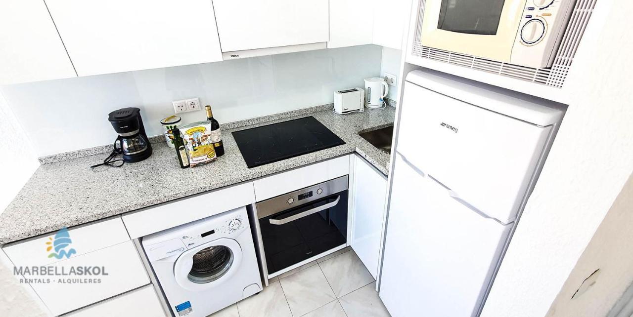 Skol 701. One Bedroom Duplex With Exceptional Sea Views. Marbella Bagian luar foto