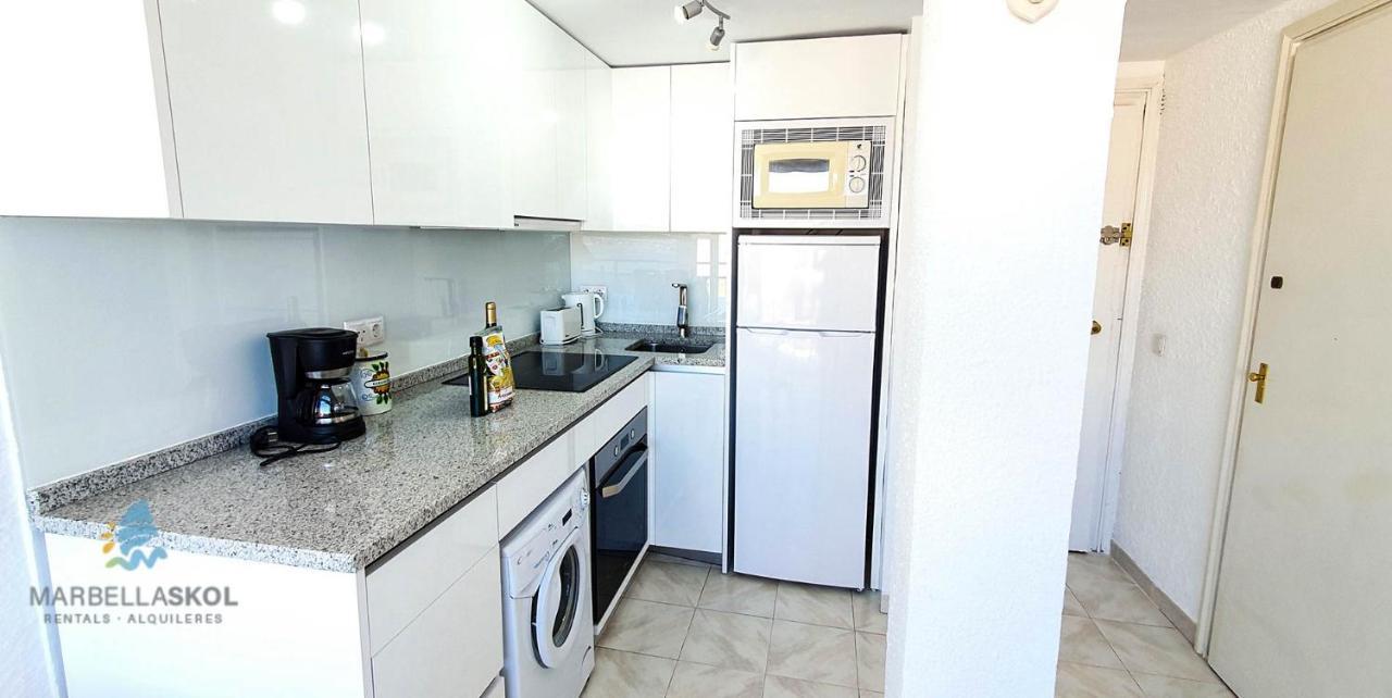 Skol 701. One Bedroom Duplex With Exceptional Sea Views. Marbella Bagian luar foto